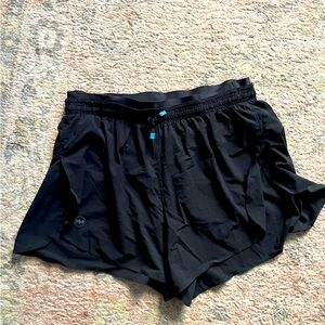 janji multitool 3” shorts, size medium